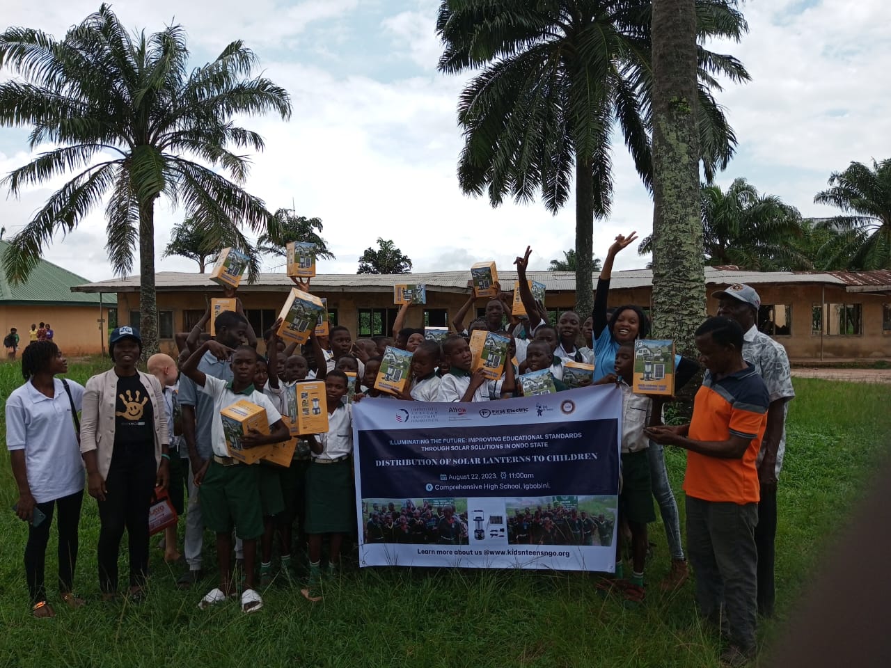 K&TRC, First Electric Distributes Solar Lanterns To Forty-Five Students